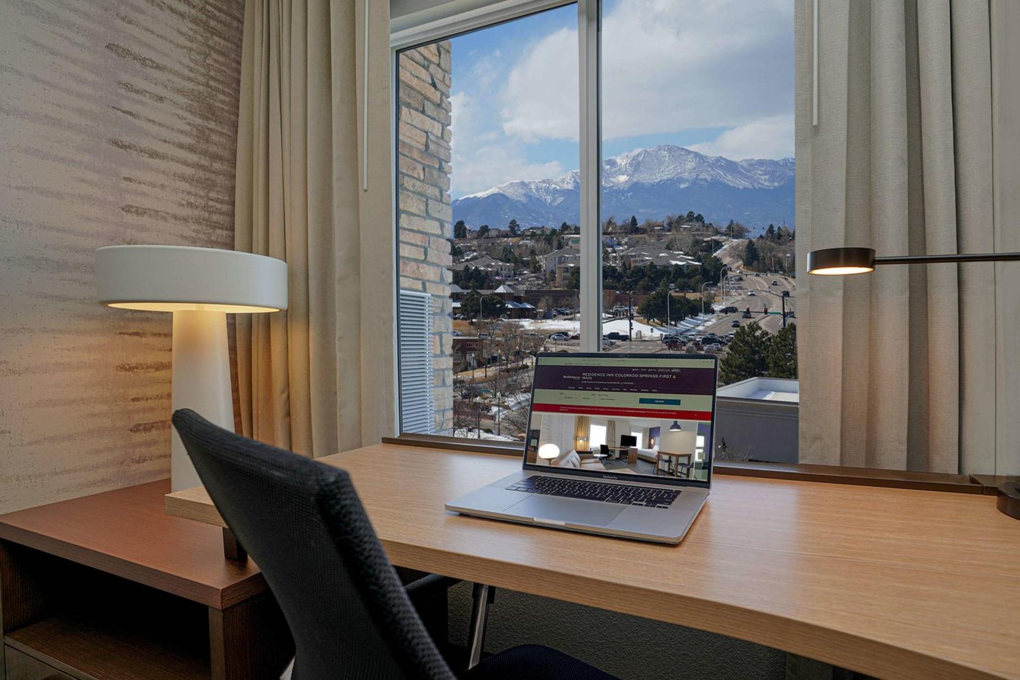 Residence Inn By Marriott Colorado Springs First & Main Zewnętrze zdjęcie